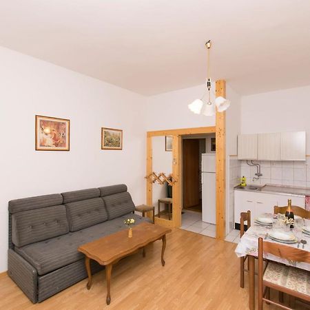 Apartments Amalija Vodice Eksteriør billede