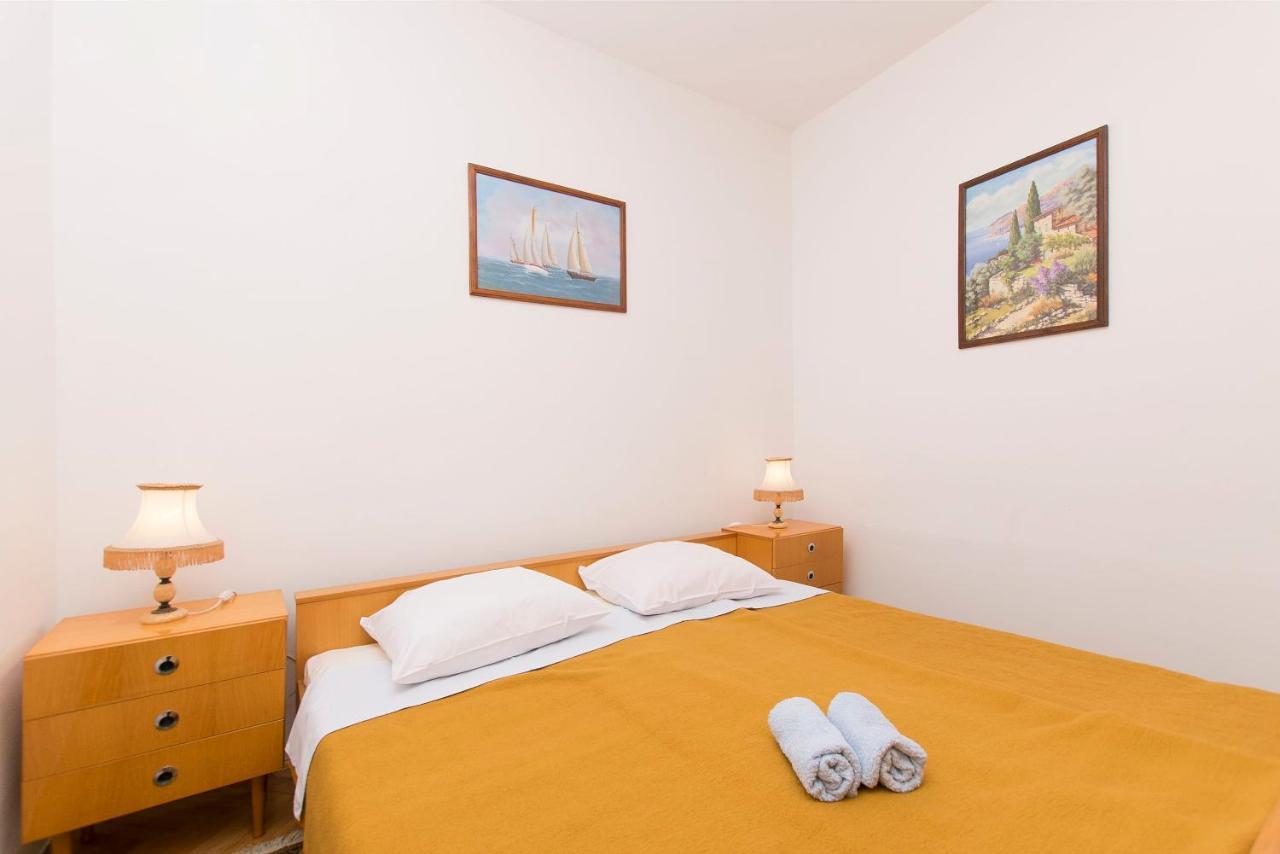 Apartments Amalija Vodice Eksteriør billede