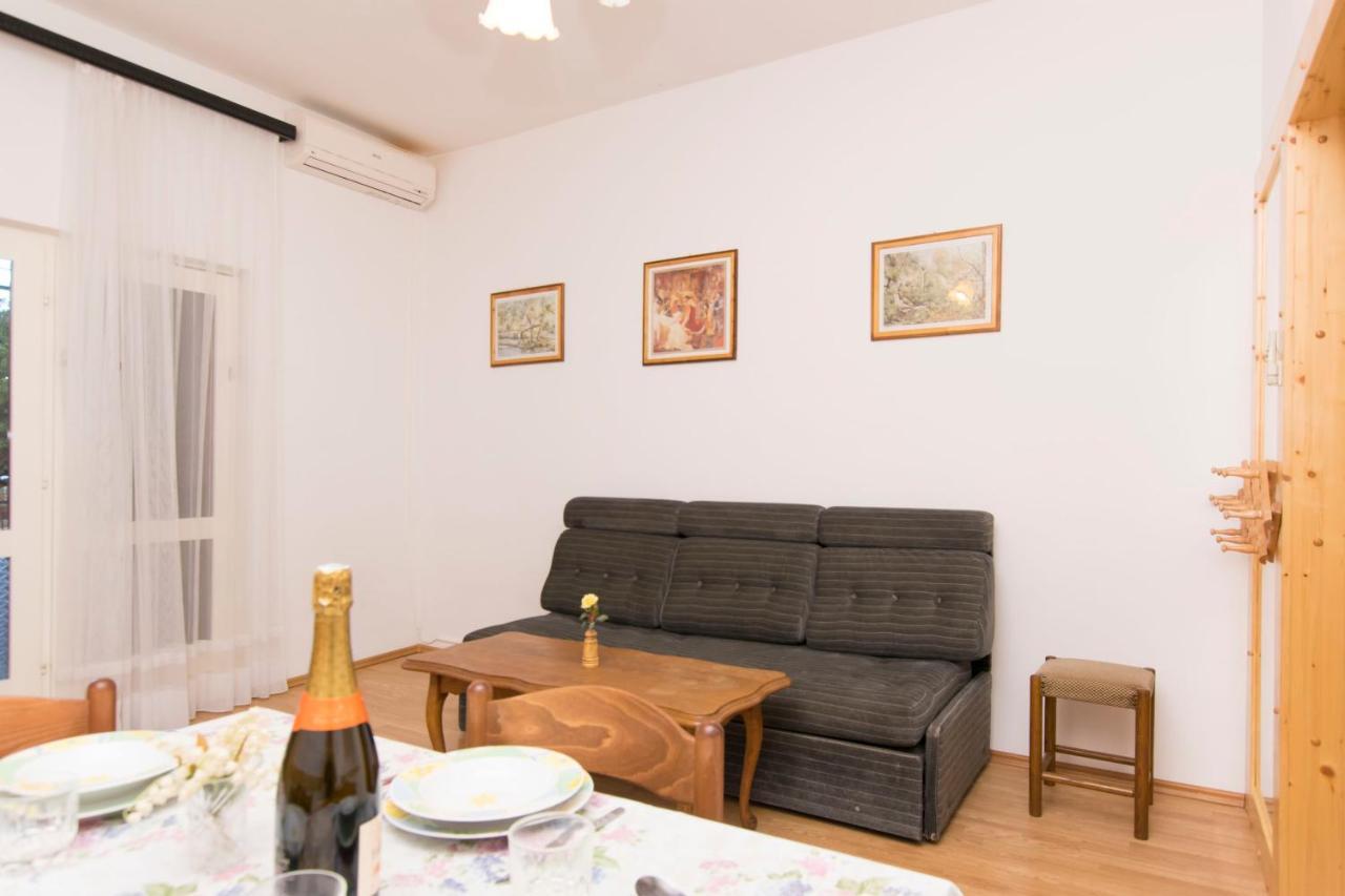 Apartments Amalija Vodice Eksteriør billede